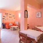 Quiet Bed and breakfast 3*