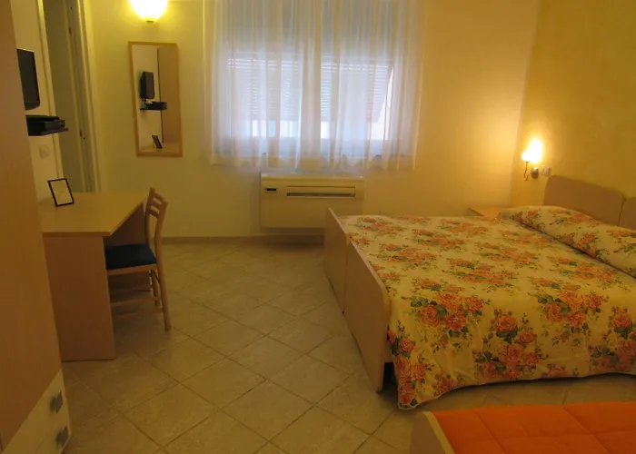Quiet Bed & Breakfast Pignone